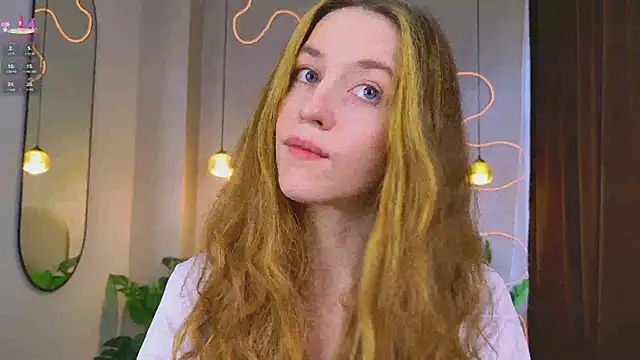 Snapshot of Summer_Red_Daze chatting on 3, 10, 2025 Summer Red Daze online show from 3, 10, 2025