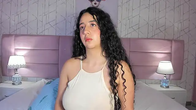 BellaSwwan online show from 13, 12, 2025