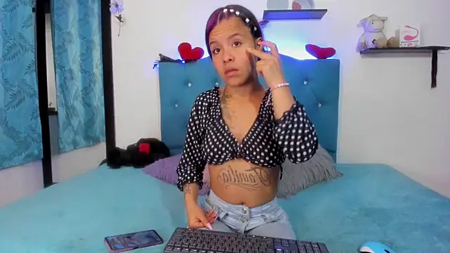 Snapshot of sandy_ass_69 chatting on 19, 11, 2025 sandy ass 69 online show from 19, 11, 2025