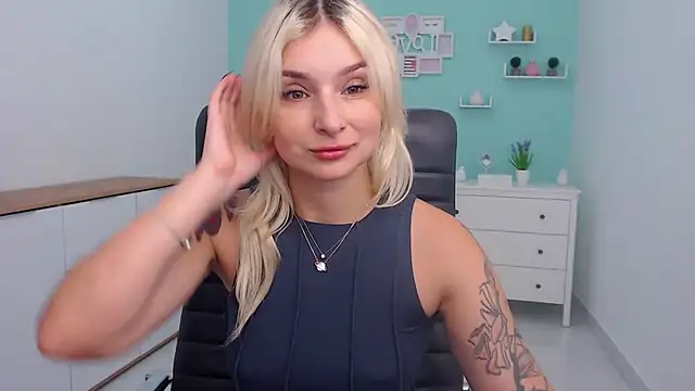 LilFleurish online show from 16, 10, 2025