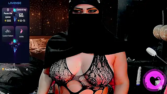 SultanaLayla online show from 28, 11, 2025