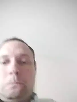 Snapshot of andreubeg chatting on 28, 9, 2025 andreubeg online show from 28, 9, 2025