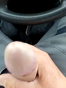 Snapshot of Micki2 chatting on 25, 9, 2025 Micki2 online show from 25, 9, 2025