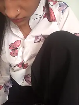 Neha Tyagi online show from 21, 10, 2025