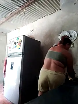 Snapshot of yyuly chatting on 3, 10, 2025 yyuly online show from 3, 10, 2025