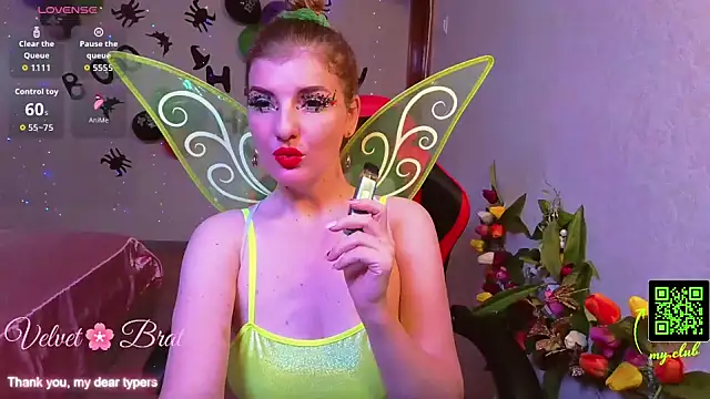 Snapshot of QueenInSilence chatting on 31, 10, 2025 QueenInSilence online show from 31, 10, 2025