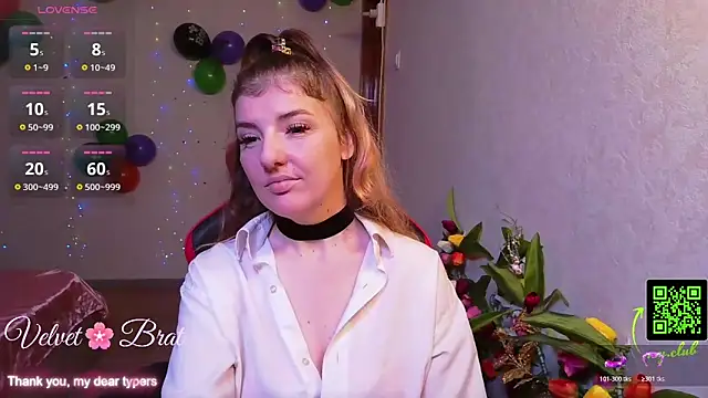 Snapshot of QueenInSilence chatting on 8, 11, 2025 QueenInSilence online show from 8, 11, 2025