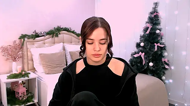 lil angel  online show from 21, 12, 2025