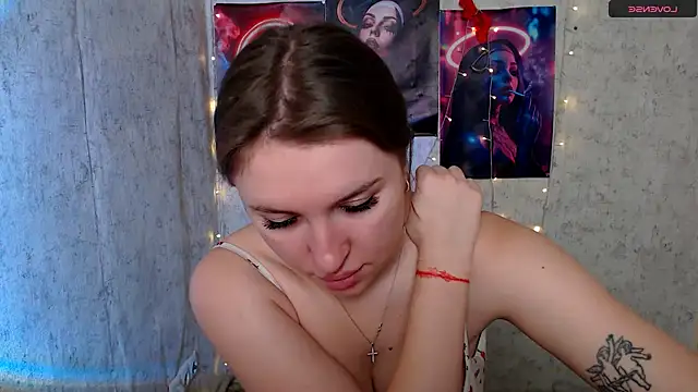 JuliaTopp  online show from 15, 1, 2026