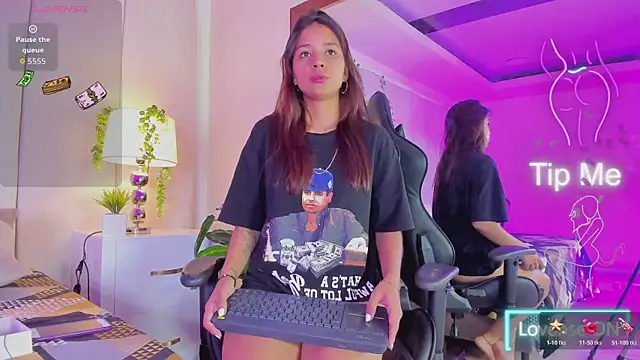 mia rousse25 online show from 14, 3, 2026