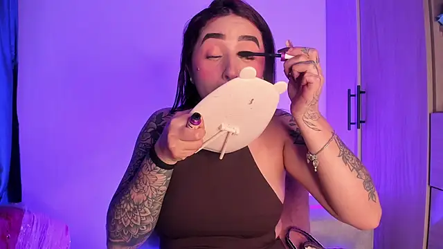 scarlett Collinss online show from 2, 12, 2025