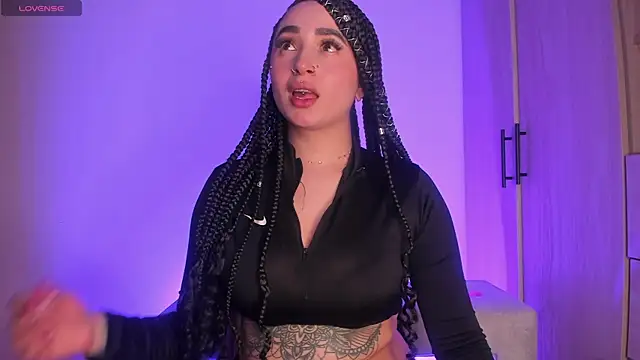 Snapshot of scarlett_Collinss chatting on 3, 6, 2026 scarlett Collinss online show from 3, 6, 2026