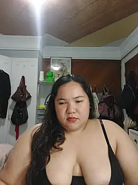 LianaCruzado online show from 23, 7, 2026