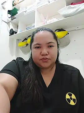 LianaCruzado online show from 25, 7, 2026