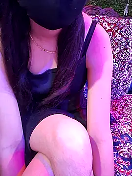 Snapshot of varma4403 chatting on 8, 9, 2025 varma4403 online show from 8, 9, 2025