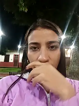 -juicy  online show from 24, 10, 2025