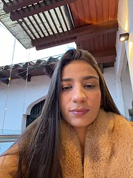 -juicy  online show from 1, 2, 2026