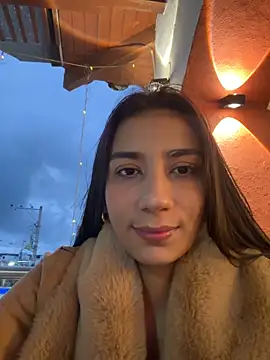 -juicy  online show from 2, 2, 2026