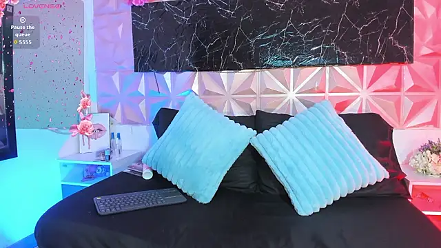 Scarlet fx online show from 5, 2, 2026