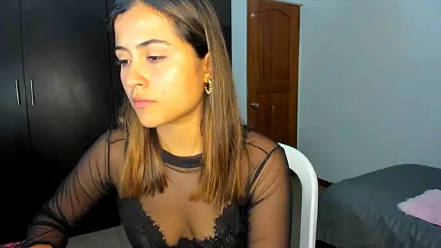 Ana  Pink online show from 24, 10, 2025