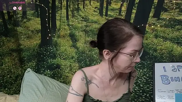 Snapshot of kohlbird chatting on 3, 10, 2025 kohlbird online show from 3, 10, 2025