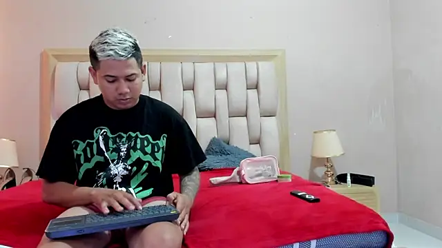 RihanandDrake online show from 13, 1, 2026