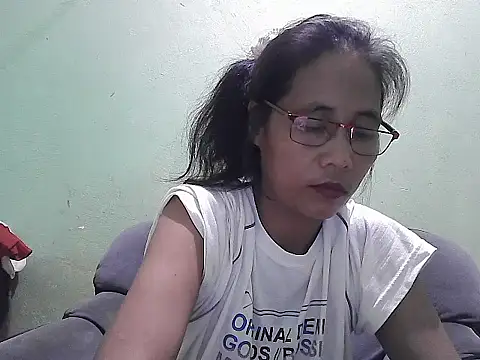 HotLadyPinay32 online show from 16, 1, 2026