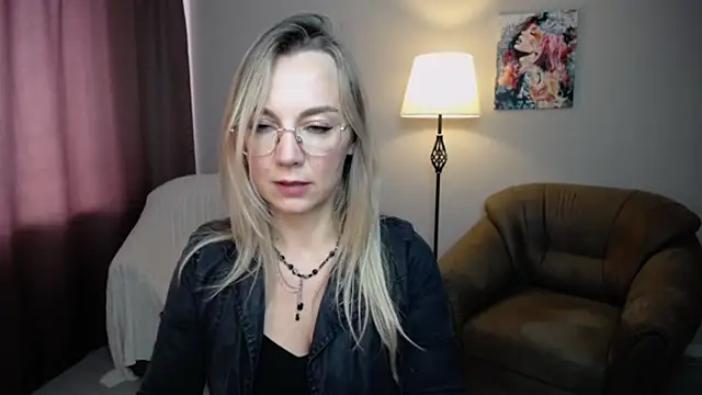 Snapshot of Ava_Elior chatting on 10, 9, 2025 Ava Elior online show from 10, 9, 2025