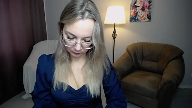 Snapshot of Ava_Elior chatting on 16, 9, 2025 Ava Elior online show from 16, 9, 2025