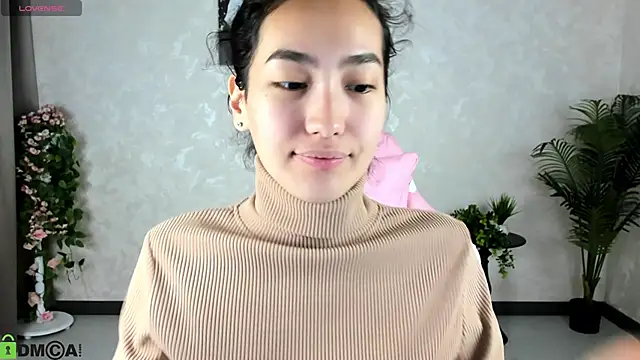 FlirtyAura online show from 15, 10, 2025