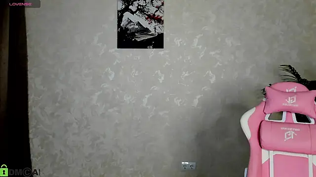 FlirtyAura online show from 17, 11, 2025