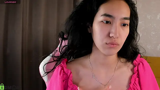 FlirtyAura online show from 16, 12, 2025