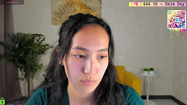 Snapshot of FlirtyAura chatting on 11, 5, 2026 FlirtyAura online show from 11, 5, 2026