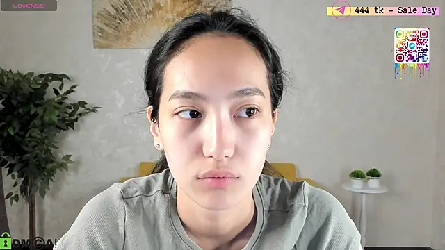 Snapshot of FlirtyAura chatting on 14, 5, 2026 FlirtyAura online show from 14, 5, 2026