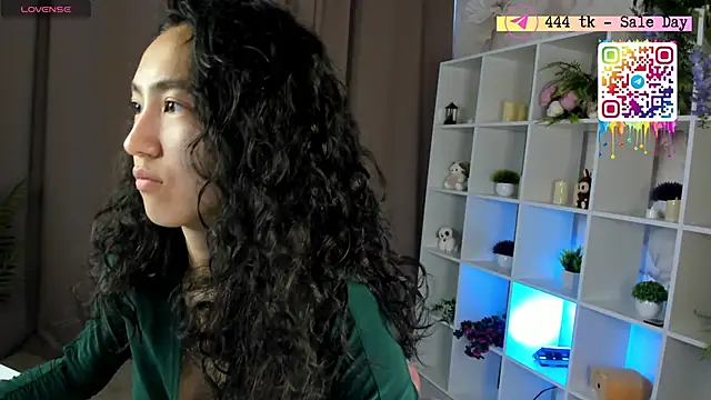 Snapshot of FlirtyAura chatting on 28, 5, 2026 FlirtyAura online show from 28, 5, 2026