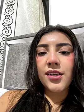 Snapshot of Lupe_19 chatting on 10, 9, 2025 Lupe 19 online show from 10, 9, 2025