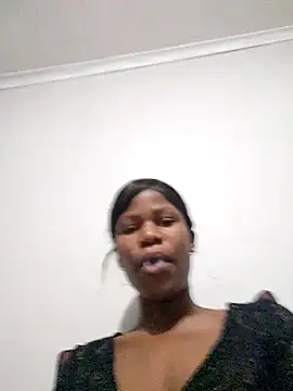 Snapshot of BarbieDoll21 chatting on 22, 9, 2025 BarbieDoll21 online show from 22, 9, 2025