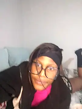 Snapshot of BarbieDoll21 chatting on 27, 9, 2025 BarbieDoll21 online show from 27, 9, 2025