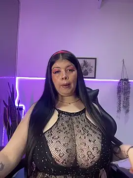 Angie lynn online show from 26, 11, 2025