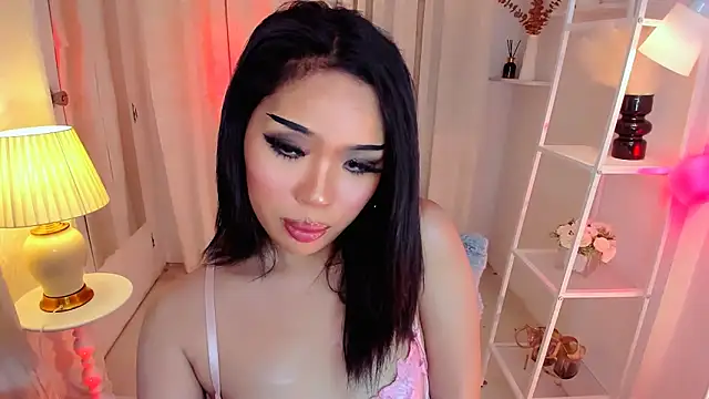 Snapshot of MS_LUNA chatting on 5, 2, 2026 MS LUNA online show from 5, 2, 2026