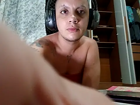 Snapshot of ttransviado chatting on 12, 11, 2025 ttransviado online show from 12, 11, 2025