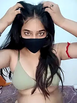 Snapshot of Snehabeauti chatting on 1, 4, 2026 Snehabeauti online show from 1, 4, 2026