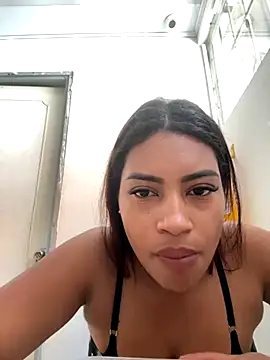 AmberMoss1 online show from 13, 9, 2025