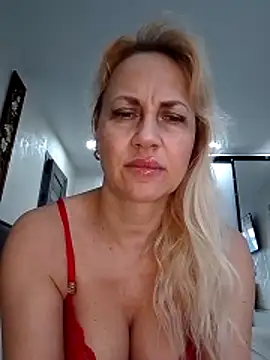 KissMiSveet online show from 11, 4, 2026