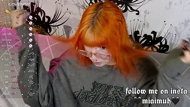 Snapshot of mia__yui chatting on 11, 9, 2025 mia  yui online show from 11, 9, 2025