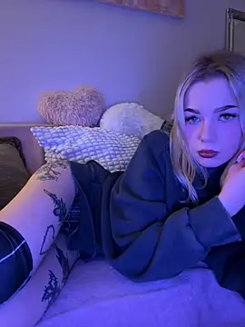 marnemzavar444 online show from 10, 11, 2025