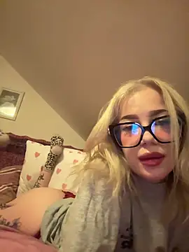 Snapshot of marnemzavar444 chatting on 28, 5, 2026 marnemzavar444 online show from 28, 5, 2026