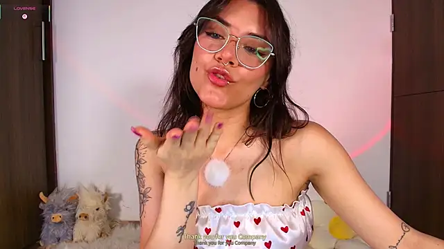 Snapshot of Isa_laurentt_ chatting on 16, 5, 2026 Isa laurentt online show from 16, 5, 2026