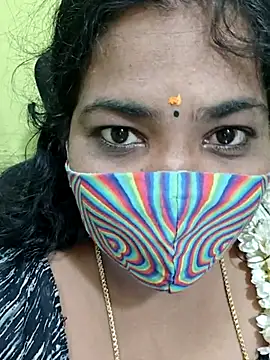Snapshot of Tamil_Mithra chatting on 5, 5, 2026 Tamil Mithra online show from 5, 5, 2026
