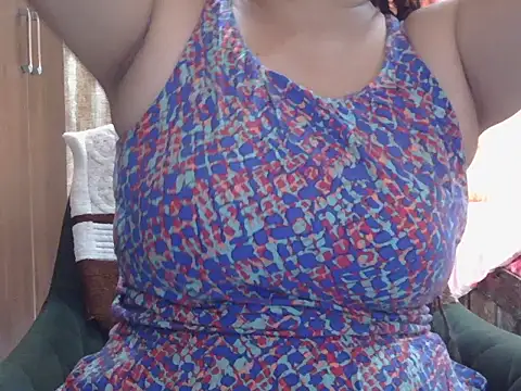 Snapshot of Roxy_sweety_ chatting on 8, 10, 2025 Roxy sweety online show from 8, 10, 2025